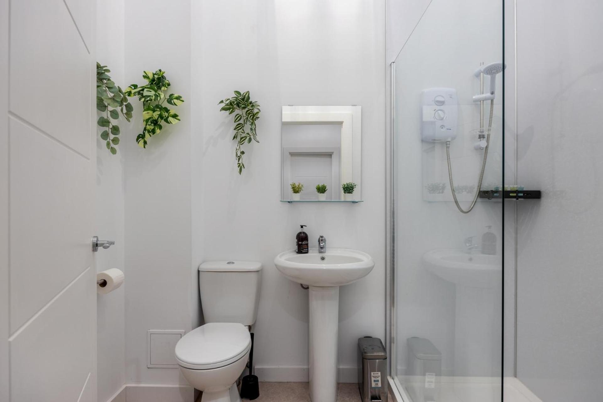 Contemporary 2 Bed Apartment -Belfast East Village Екстериор снимка