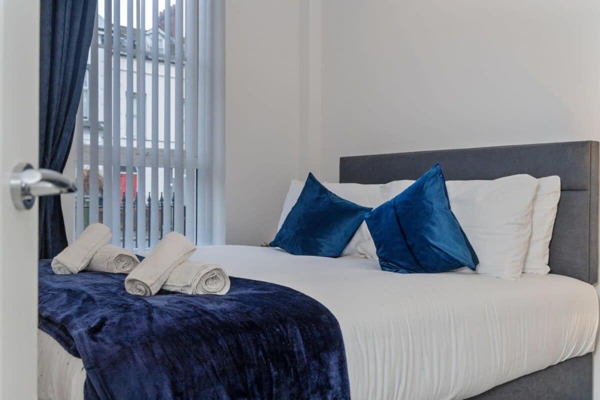 Contemporary 2 Bed Apartment -Belfast East Village Екстериор снимка