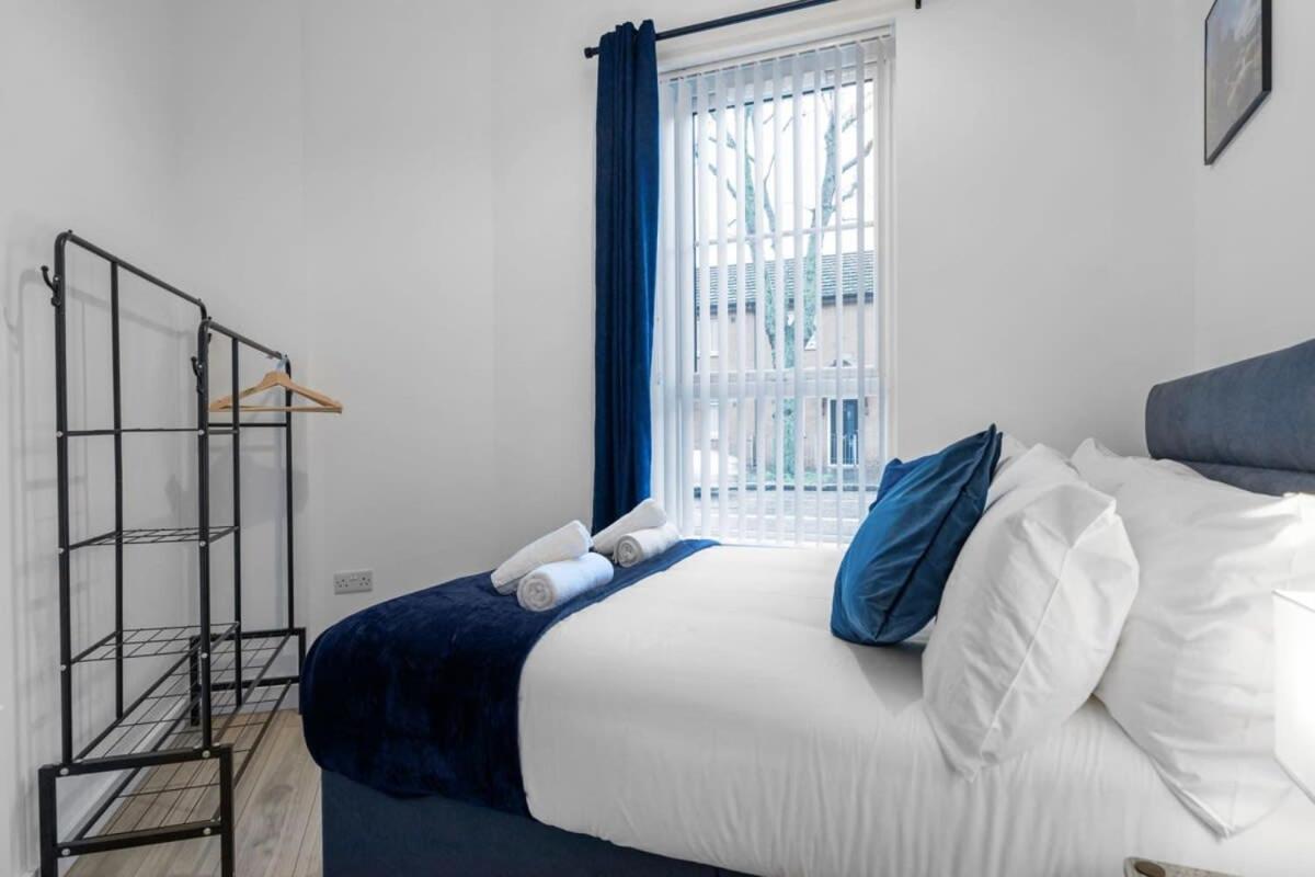 Contemporary 2 Bed Apartment -Belfast East Village Екстериор снимка