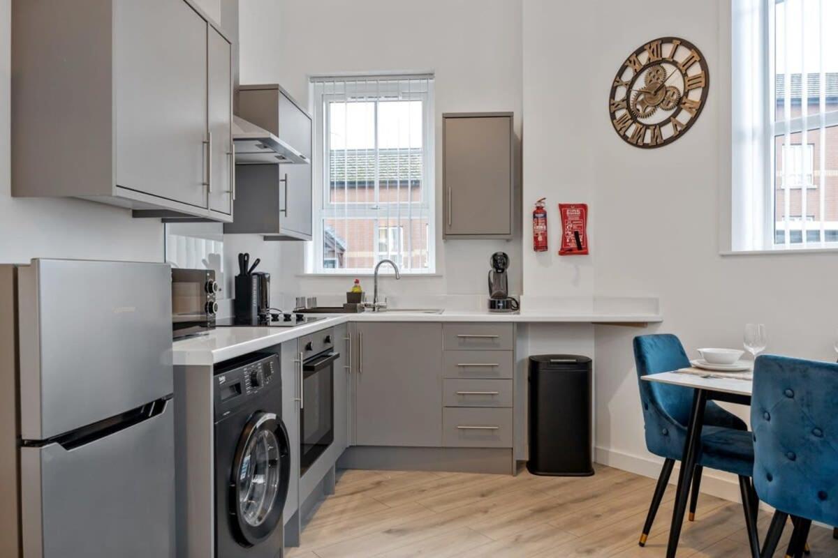Contemporary 2 Bed Apartment -Belfast East Village Екстериор снимка